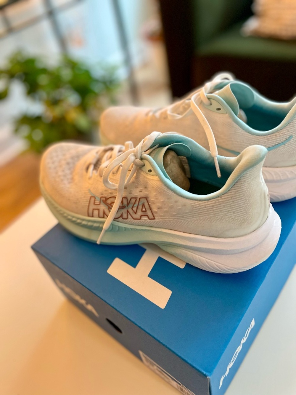 HOKA MACH 6 Running Shoes
